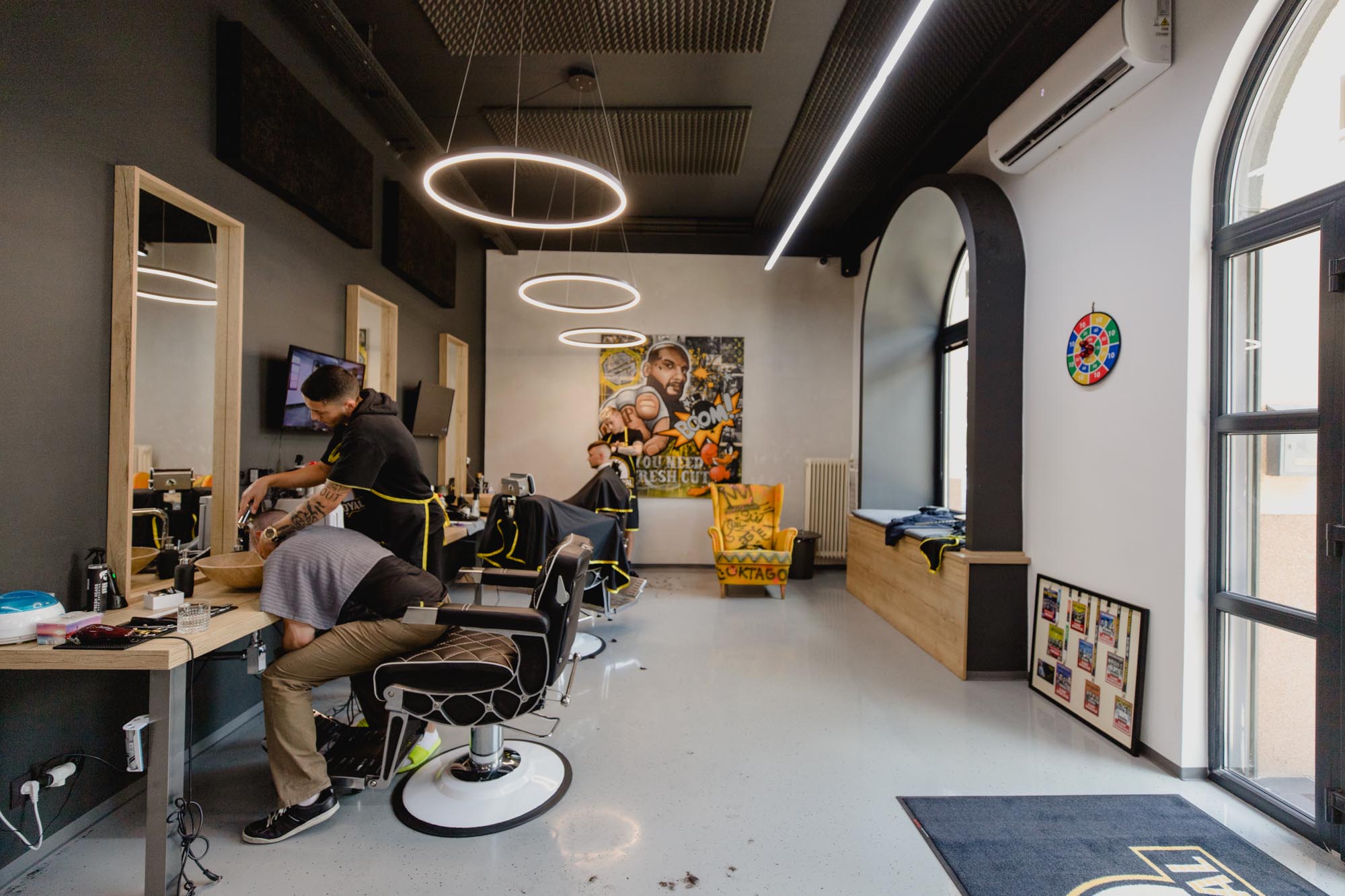 LAKY ROYAL BARBERSHOP I — 6