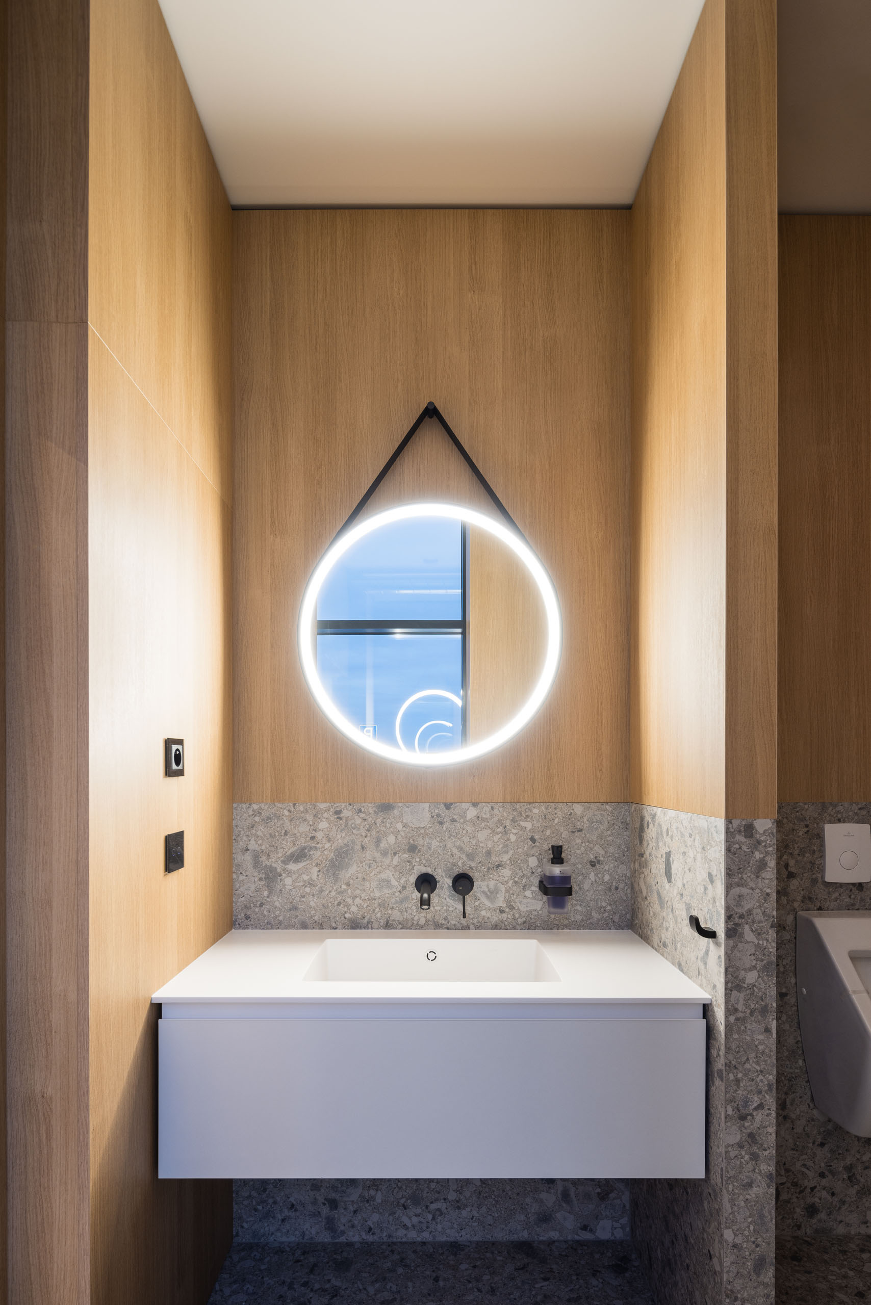 ALPE — kancelárie — 20